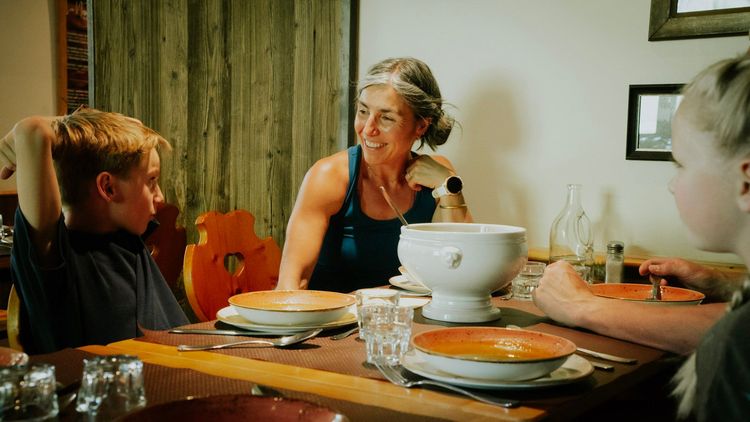 TMB en famille : étapes, refuges et conseils pratiques